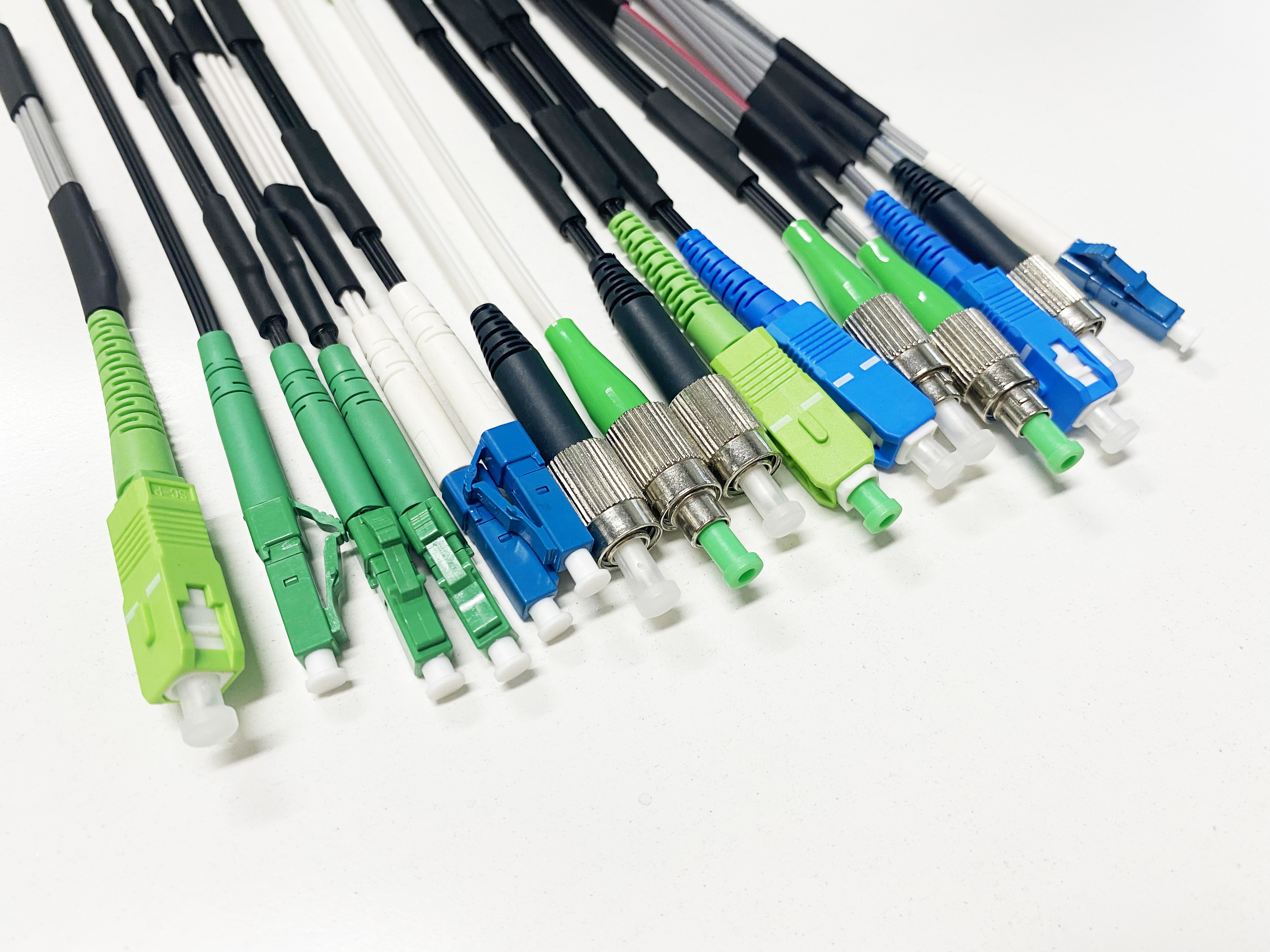 Blog perusahaan terbaru tentang Berapa Banyak Jenis Konektor Fiber