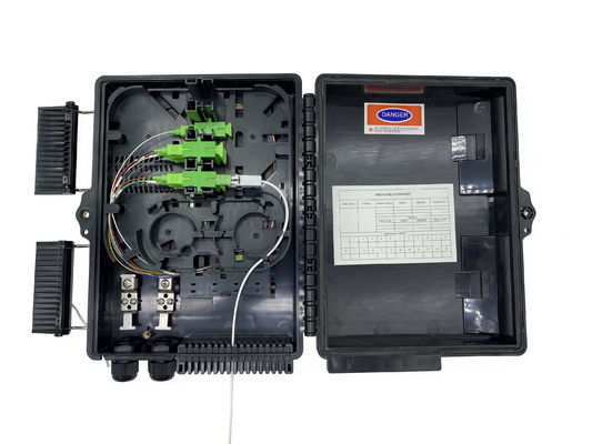 Beli FTTH Pole Mounted Outdoor IP65 Fiber Optic Splitter Distribution Box Pelabuhan Drop Flat pembuatan online