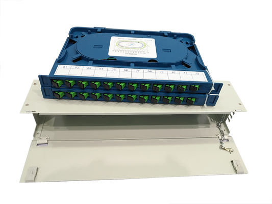 Beli AL Material Fiber Optic Patch Panel 12 Ports 24 Ports Integrated Splice Tray Konektor SC/LC/FC/ST pembuatan online
