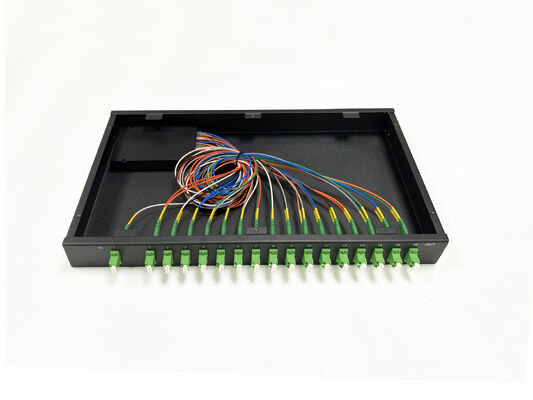 16 Port LC Fiber Optic Patch Panel ODF Rack Mount 19 Inch dengan 65dB Return Loss Sliding Patch Panel